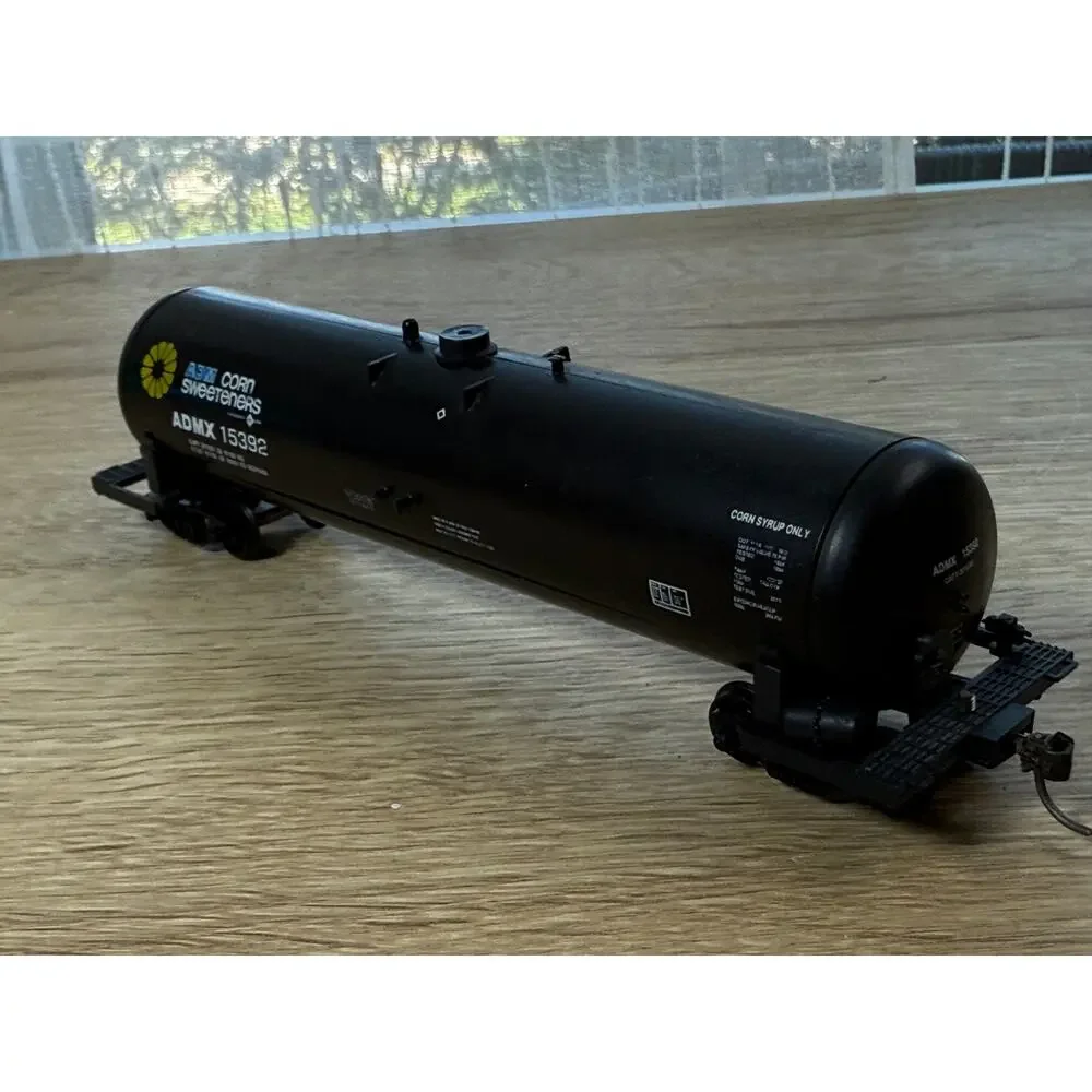 Roundhouse HO Scale ADM Corn Sweeteners Tank Car ADMX 15392 Vintage Model Train